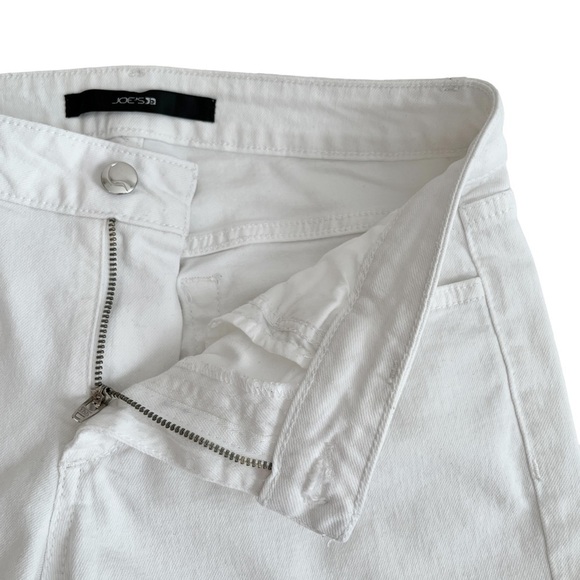 Joe's Skinny Booty Fit Jeans in Justen White 28 - Picture 8 of 16
